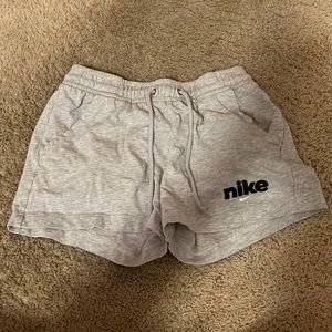 Comity Nike shorts, size S
